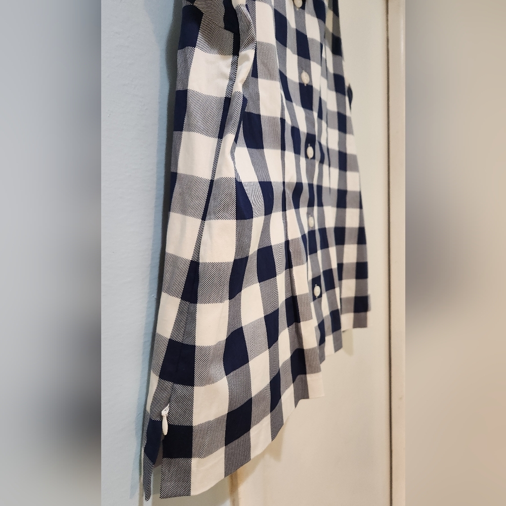 Talbots Women's Navy and White Checkered Sleeveless Blouse, Size 12 - Picture 6 of 6